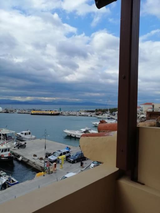 Aegina Port Apt 2-Διαμέρισμα Στο Λιμάνι Της Αίγινας 2 Экстерьер фото