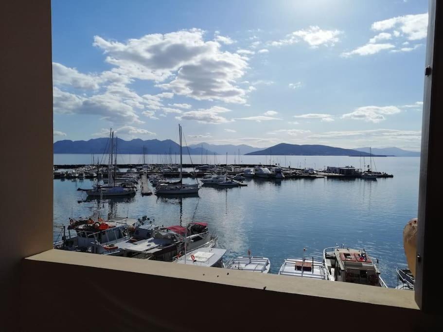Aegina Port Apt 2-Διαμέρισμα Στο Λιμάνι Της Αίγινας 2 Экстерьер фото